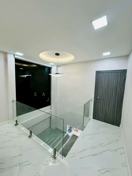 3-BR House, Bangkok, Din Daeng, Bangkok, 3 Bedrooms, 300 sqm, Single Detached House For Rent, by Sataporn Jalao, 500328891 - DDproperty.com