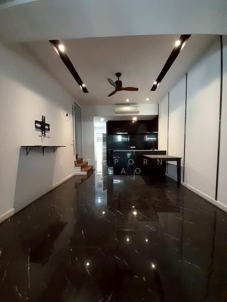 Bless Town Sukhumvit 50, Bangkok, Sukhumvit 50 Road, Phra Kanong, Khlong Toei, Bangkok, 3 Bedrooms, 263 sqm, Townhouse For Rent, by Sataporn Jalao, 500328920 - DDproperty.com