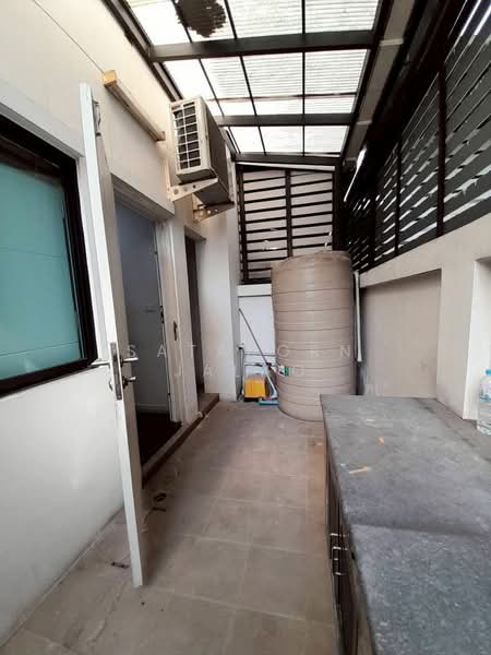 Bless Town Sukhumvit 50, Bangkok, Sukhumvit 50 Road, Phra Kanong, Khlong Toei, Bangkok, 3 Bedrooms, 263 sqm, Townhouse For Rent, by Sataporn Jalao, 500328920 - DDproperty.com