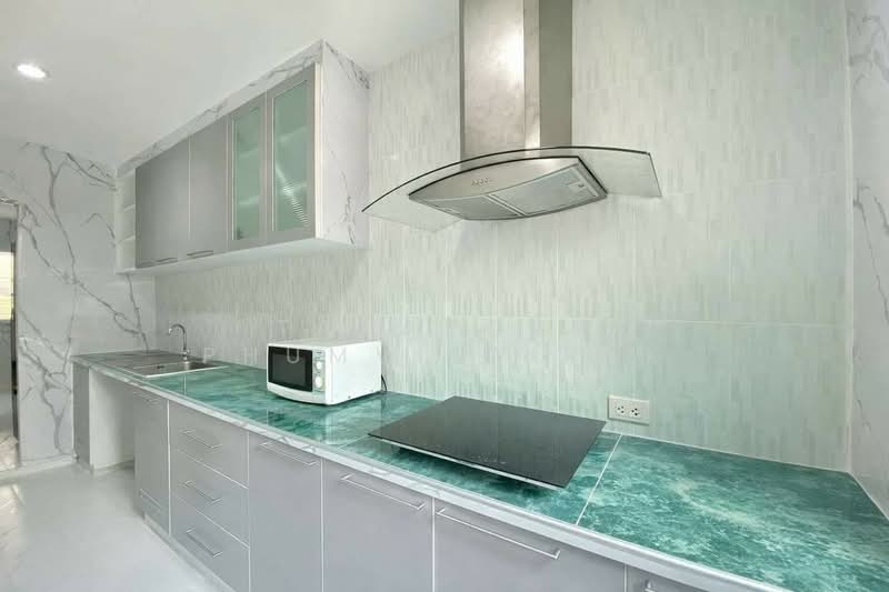 Passorn Prestiege Luxe Pattanakarn, Bangkok, Phatthanakan Road, Suan Luang, Bangkok, 5 Bedrooms, 260 sqm, Single Detached House For Rent, by Tanaporn Phumvilairak, 500328995 - DDproperty.com