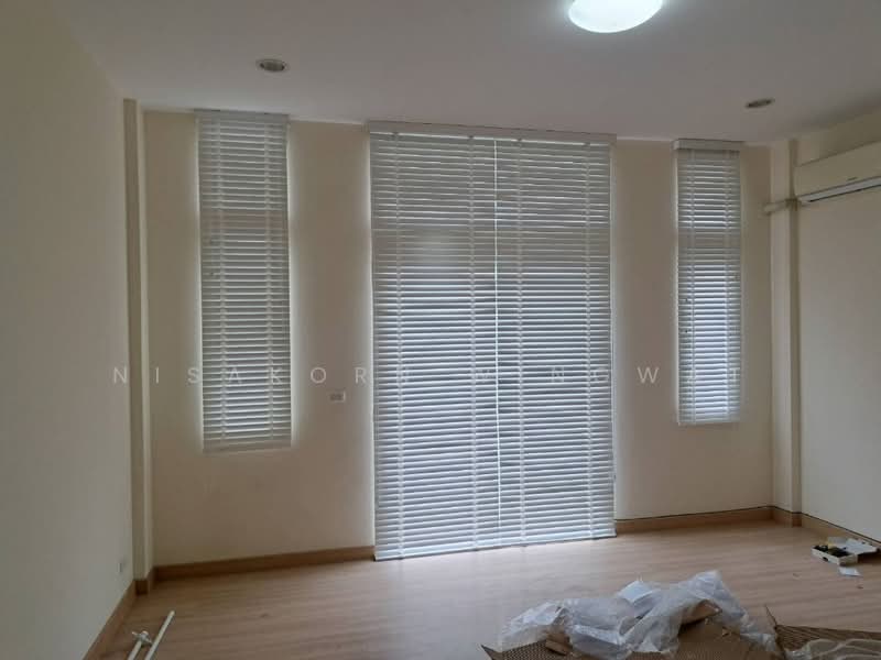 3-BR Townhouse, Bangkok, Lat Phrao, Bangkok, 3 Bedrooms, 210 sqm, Townhouse For Rent, by Nisakorn Wingwat, 500329072 - DDproperty.com