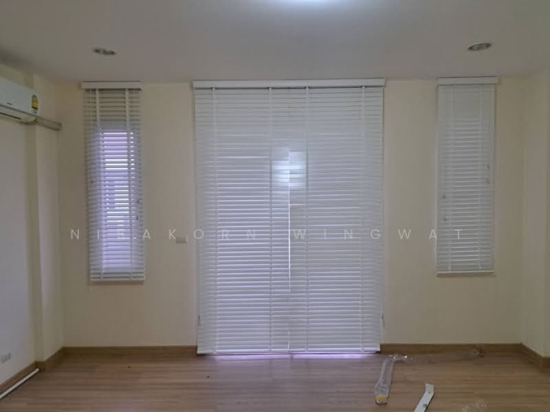 3-BR Townhouse, Bangkok, Lat Phrao, Bangkok, 3 Bedrooms, 210 sqm, Townhouse For Rent, by Nisakorn Wingwat, 500329072 - DDproperty.com