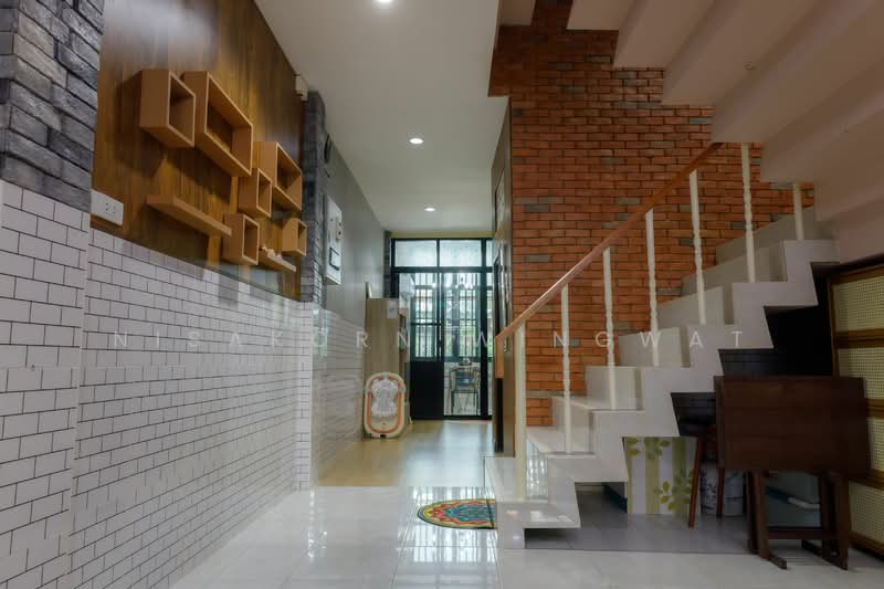 4-BR Townhouse, Bangkok, Bangko, Chom Thong, Bangkok, 4 Bedrooms, 256 sqm, Townhouse For Rent, by Nisakorn Wingwat, 500329080 - DDproperty.com