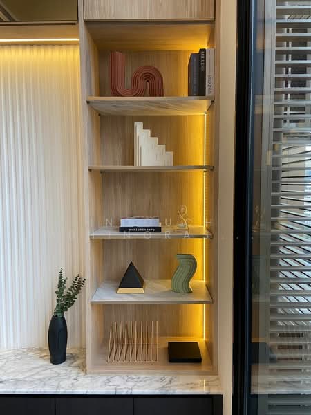 Noble Around Sukhumvit 33, Bangkok, 17 Soi Sukhumvit 33, Khlong Tan Nua, Watthana, Bangkok, 2 Bedrooms, 55 sqm, Condo For Rent, by Intouch Abhinorasaeth, 500329089 - DDproperty.com