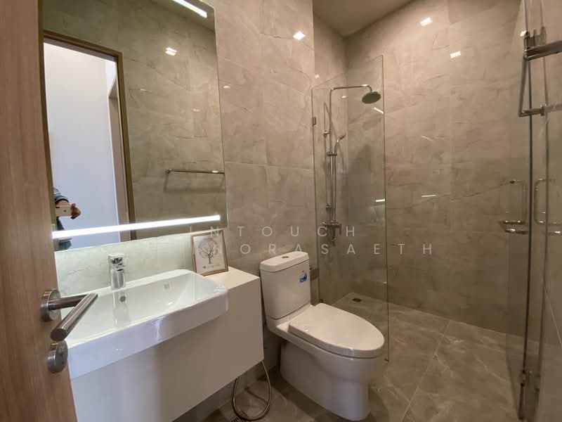 Noble Around Sukhumvit 33, Bangkok, 17 Soi Sukhumvit 33, Khlong Tan Nua, Watthana, Bangkok, 2 Bedrooms, 55 sqm, Condo For Rent, by Intouch Abhinorasaeth, 500329089 - DDproperty.com