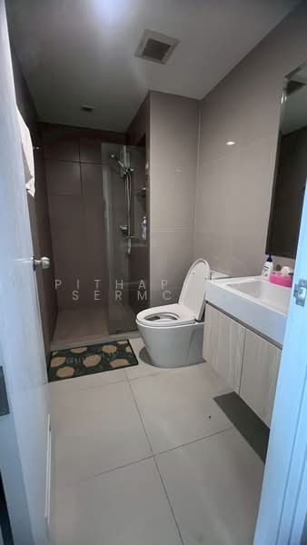 Rich Park @ Triple Station, Bangkok, 591 Srinakarin Road, Suan Luang, Bangkok, 1 Bedroom, 29 sqm, Condo For Rent, by Pithapong Sermchatcharoenkan, 500329092 - DDproperty.com
