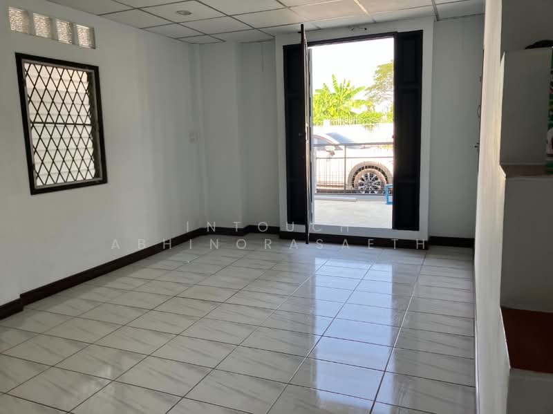 บ้าน 4-ห้องนอน, กรุงเทพ, สะพานสูง, กรุงเทพ, 210 ตร.ม., บ้านเดี่ยว ขาย, โดย Intouch Abhinorasaeth, 500329125 - DDproperty.com
