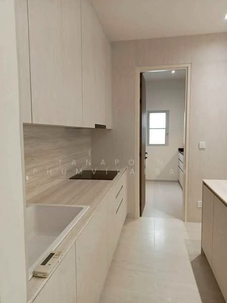 Noble Terra Rama 9-Ekamai, Bangkok, 299 Chamnian Soem Alley, Wang Thonglang, Bangkok, 4 Bedrooms, 382 sqm, Single Detached House For Rent, by Tanaporn Phumvilairak, 500329127 - DDproperty.com