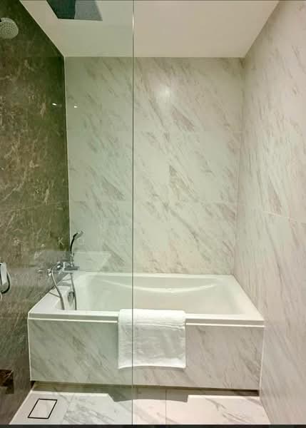 Fynn Asoke, Bangkok, 28 Sukhumvit 10 Alley, Khlong Toei, Bangkok, 1 Bedroom, 35 sqm, Condo For Sale, by Natlyn Kongsapook, 500329151 - DDproperty.com