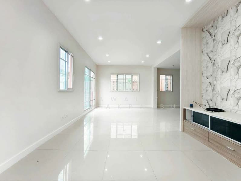 PASSORN PRESTIGE RANGSIT – KLONG 2, Pathum Thani, Prachathipat, Thanyaburi, Pathum Thani, 3 Bedrooms, 220 sqm, Single Detached House For Sale, by CHAWALIT KONGSAKPAIBUL, 500329193 - DDproperty.com