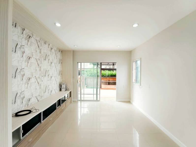 PASSORN PRESTIGE RANGSIT – KLONG 2, Pathum Thani, Prachathipat, Thanyaburi, Pathum Thani, 3 Bedrooms, 220 sqm, Single Detached House For Sale, by CHAWALIT KONGSAKPAIBUL, 500329193 - DDproperty.com
