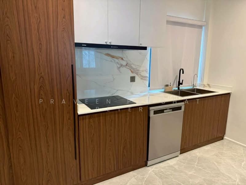 Baan Benjawan Nong Pla Lai, Chon Buri (Pattaya), Nong Pla Lai, Bang Lamung (Pattaya), Chon Buri (Pattaya), 4 Bedrooms, 250 sqm, Semi-Detached House (Twin House) For Rent, by Praveen Peter, 500329196 - DDproperty.com