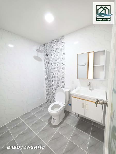 เค.ซี. รามอินทรา3, Bangkok, Sam Wa Tawan Tok, Khlong Sam Wa, Bangkok, 2 Bedrooms, 84 sqm, Townhouse For Sale, by วิสุทธินี เฉลิมสินสุวรรณ, 500329253 - DDproperty.com