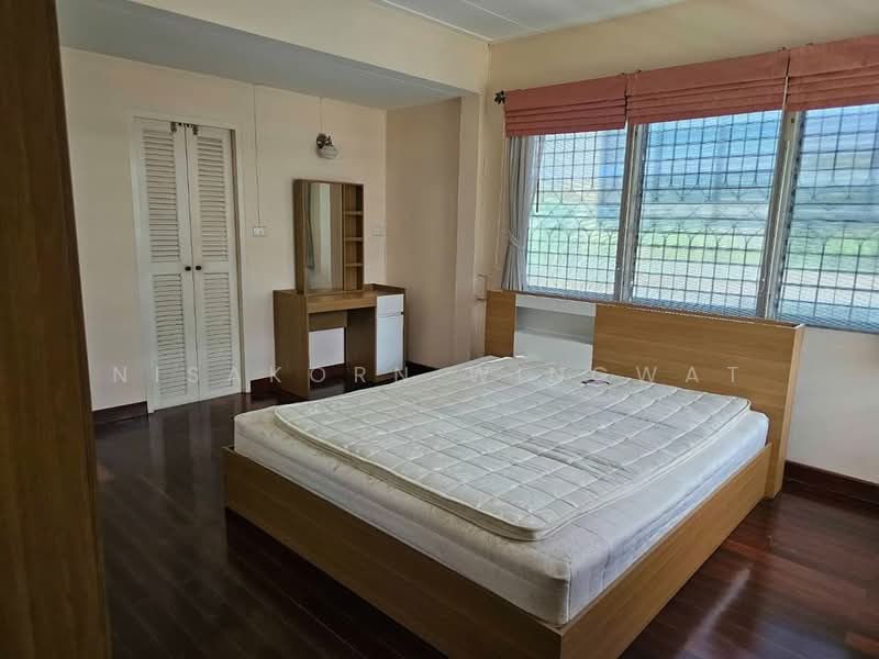 3-BR House, Bangkok, Tanon Nakorn Chaisri, Dusit, Bangkok, 3 Bedrooms, 160 sqm, Single Detached House For Rent, by Nisakorn Wingwat, 500329307 - DDproperty.com