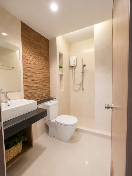 The Room 2 Bangsaen, Chon Buri (Pattaya), Saen Suk, Muang Chon Buri, Chon Buri (Pattaya), 1 Bedroom, 34 sqm, Condo For Sale, by Pronthip Wattanasatiengul, 500329329 - DDproperty.com