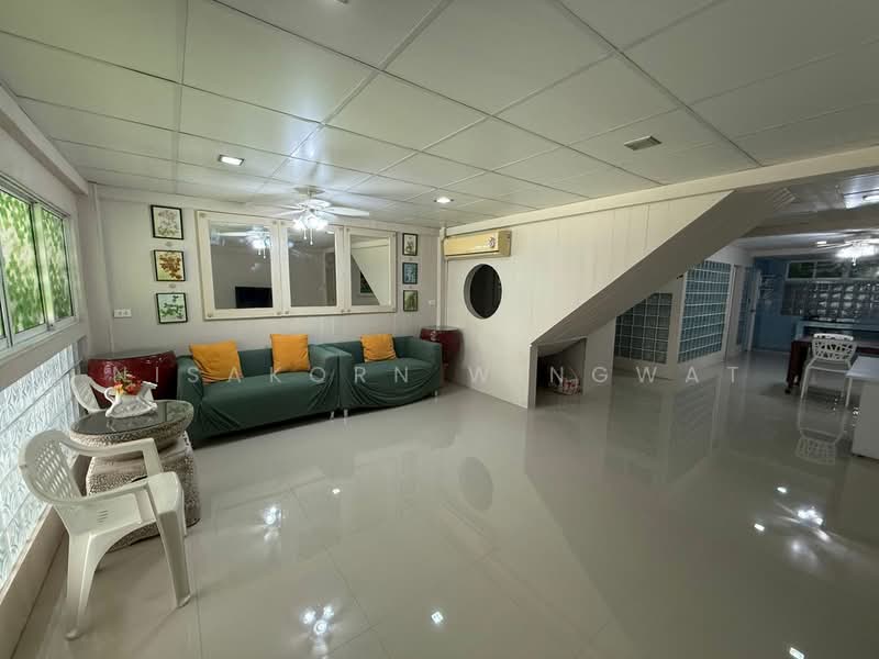 ทาวน์เฮ้าส์ 3-ห้องนอน, กรุงเทพ, สวนหลวง, กรุงเทพ, 204 ตร.ม., ทาวน์เฮ้าส์ ให้เช่า, โดย Nisakorn Wingwat, 500329344 - DDproperty.com