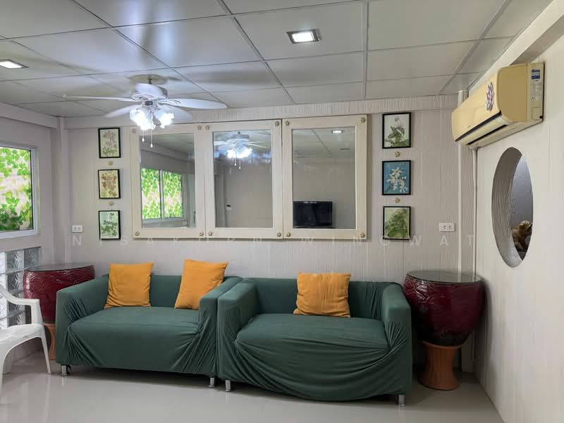 3-BR Townhouse, Bangkok, Suan Luang, Bangkok, 3 Bedrooms, 204 sqm, Townhouse For Rent, by Nisakorn Wingwat, 500329344 - DDproperty.com