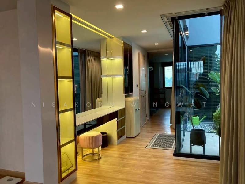 Glam : แกรม, กรุงเทพ, 161 ถ.สตรีวิทยา 2 แยก 23, ลาดพร้าว, กรุงเทพ, 385 ตร.ม., ทาวน์เฮ้าส์ ขาย, โดย Nisakorn Wingwat, 500329350 - DDproperty.com