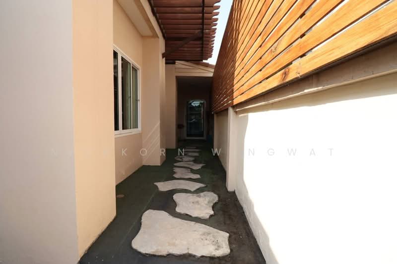3-BR Townhouse, Bangkok, Bang Duan, Phasi Charoen, Bangkok, 3 Bedrooms, 132 sqm, Townhouse For Sale, by Nisakorn Wingwat, 500329390 - DDproperty.com
