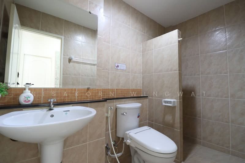 3-BR Townhouse, Bangkok, Bang Duan, Phasi Charoen, Bangkok, 3 Bedrooms, 132 sqm, Townhouse For Sale, by Nisakorn Wingwat, 500329390 - DDproperty.com