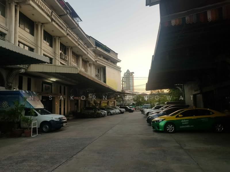 5-BR Townhouse, Bangkok, Chong Nonsi, Yan Nawa, Bangkok, 5 Bedrooms, 538 sqm, Townhouse For Rent, by Nisakorn Wingwat, 500329443 - DDproperty.com