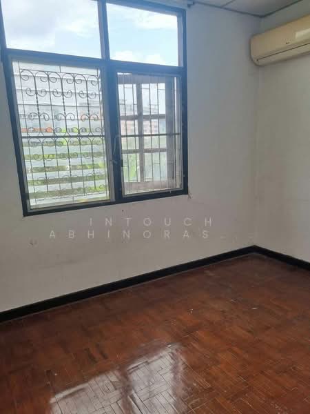 4-BR Townhouse, Bangkok, Anusaowari, Bang Khen, Bangkok, 4 Bedrooms, 220 sqm, Townhouse For Sale, by Intouch Abhinorasaeth, 500329479 - DDproperty.com