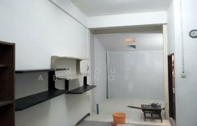 ขาย - ทาวน์เฮ้าส์ 3-ห้องนอน, กรุงเทพ