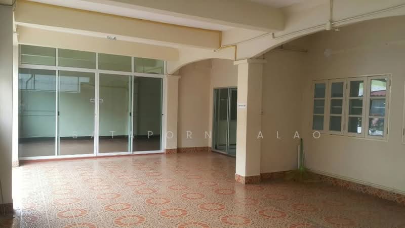 undefined, Bangkok, Praborommaharatchawang, Phra Nakhon, Bangkok, 2 Bedrooms, 800 sqm, Townhouse For Sale, by Sataporn Jalao, 500329583 - DDproperty.com