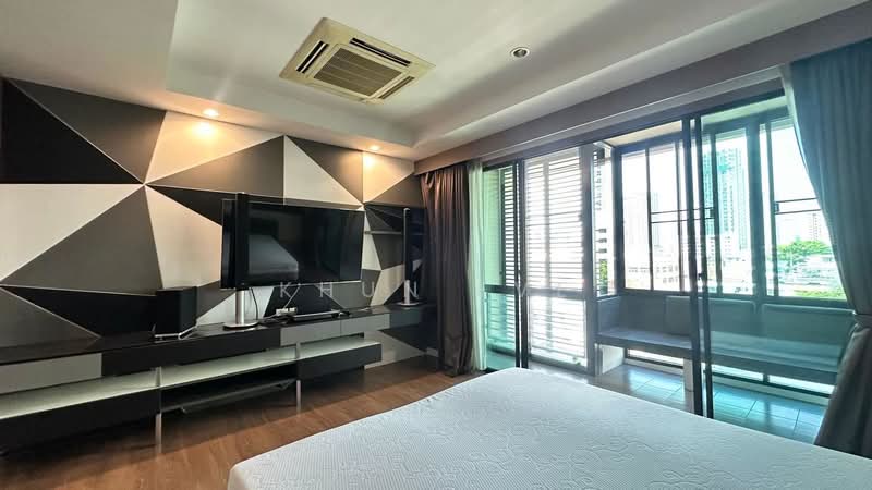 Bless Town Sukhumvit 50, Bangkok, Sukhumvit 50 Road, Phra Kanong, Khlong Toei, Bangkok, 3 Bedrooms, 300 sqm, Townhouse For Rent, by Khun Eve, 500329623 - DDproperty.com