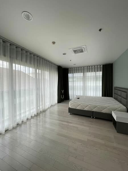 Noble Solo, Bangkok, 988 Thong Lo, Khlong Tan Nua, Watthana, Bangkok, 1 Bedroom, 70 sqm, Condo For Rent, by Thanyalak Premputtiphan, 500329638 - DDproperty.com