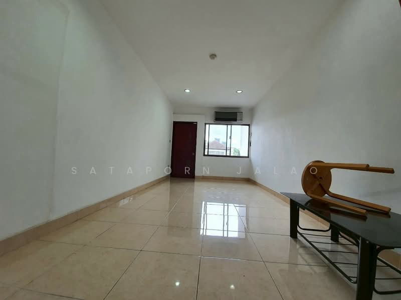 4-BR Townhouse, Bangkok, Bang Chak, Phra Khanong, Bangkok, 4 Bedrooms, 350 sqm, Townhouse For Rent, by Sataporn Jalao, 500329656 - DDproperty.com