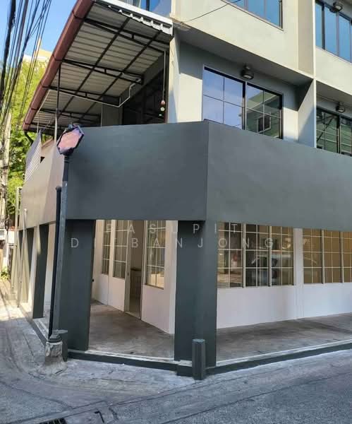 บ้าน 3-ห้องนอน, กรุงเทพ, ดินแดง, กรุงเทพ, 263 ตร.ม., บ้านเดี่ยว ขาย, โดย Pasupit Ditbanjong, 500329668 - DDproperty.com