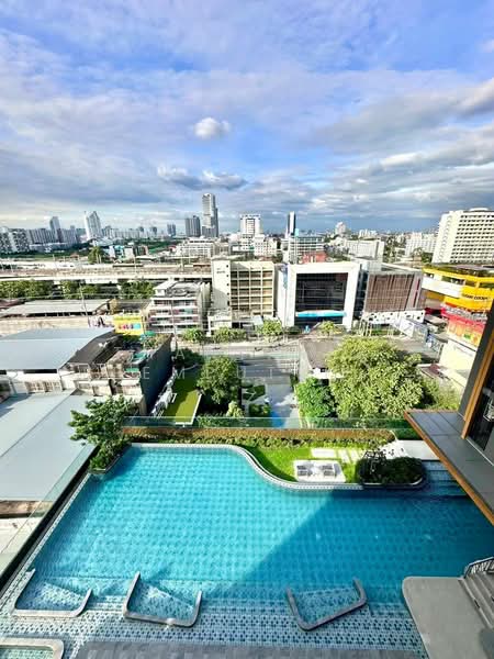 The Base Phetchaburi-Thonglor, Bangkok, Phetchaburi Rd, Bang Kapi, Huai Khwang, Bangkok, 1 Bedroom, 34 sqm, Condo For Rent, by Thanyalak Premputtiphan, 500329681 - DDproperty.com