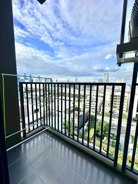 The Base Phetchaburi-Thonglor, Bangkok, Phetchaburi Rd, Bang Kapi, Huai Khwang, Bangkok, 1 Bedroom, 34 sqm, Condo For Rent, by Thanyalak Premputtiphan, 500329681 - DDproperty.com