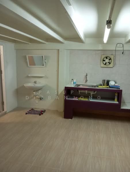 บ้าน 4-ห้องนอน, กรุงเทพ, ดินแดง, กรุงเทพ, 204 ตร.ม., บ้านเดี่ยว ให้เช่า, โดย Pasupit Ditbanjong, 500329691 - DDproperty.com