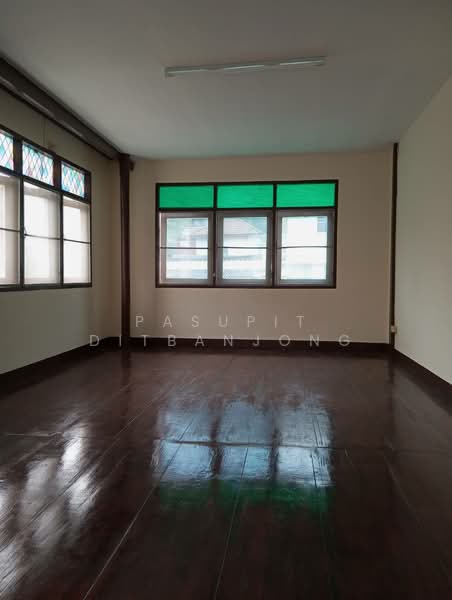 บ้าน 4-ห้องนอน, กรุงเทพ, ดินแดง, กรุงเทพ, 204 ตร.ม., บ้านเดี่ยว ให้เช่า, โดย Pasupit Ditbanjong, 500329691 - DDproperty.com