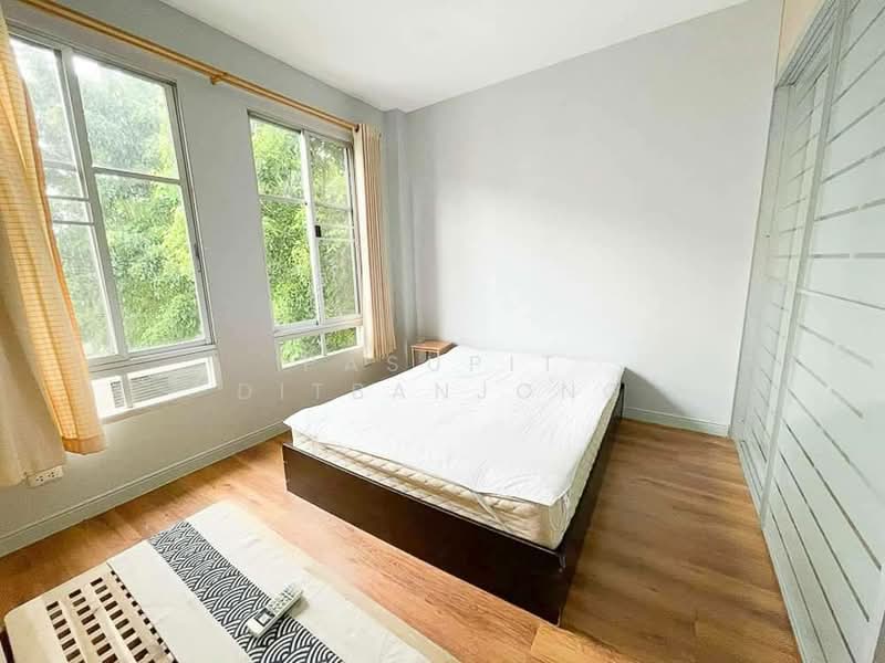 4-BR Townhouse, Bangkok, Bang Pong Pang, Yan Nawa, Bangkok, 4 Bedrooms, 296 sqm, Townhouse For Rent, by Pasupit Ditbanjong, 500329718 - DDproperty.com
