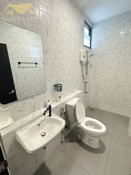 บ้านให้เช่า – ใกล้โรงเรียนคริสเตียนเยอรมันเชียงใหม่ เพียง 10 นาที ค่าเช่า 15,000บาท/เดือน No.15H516, Chiang Mai, Tha Wang Tal, Saraphi, Chiang Mai, 3 Bedrooms, 150 sqm, Semi-Detached House (Twin House) For Rent, by Rutchaporn Tunsiri, 500329736 - DDproperty.com
