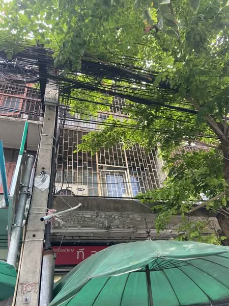 3-BR House, Bangkok, Tanon Nakorn Chaisri, Dusit, Bangkok, 3 Bedrooms, 150 sqm, Single Detached House For Sale, by Pasupit Ditbanjong, 500329743 - DDproperty.com