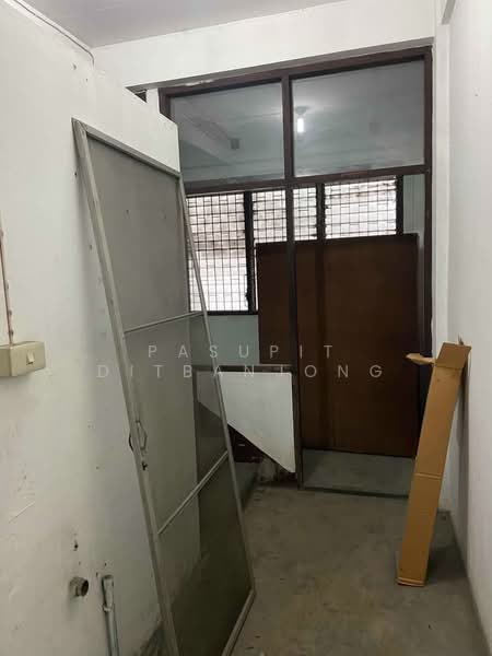 3-BR House, Bangkok, Tanon Nakorn Chaisri, Dusit, Bangkok, 3 Bedrooms, 150 sqm, Single Detached House For Sale, by Pasupit Ditbanjong, 500329743 - DDproperty.com