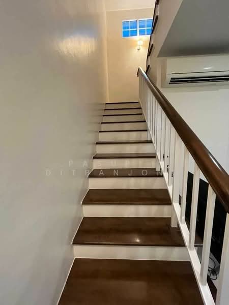 4-BR Townhouse, Bangkok, Phra Kanong Nua, Watthana, Bangkok, 4 Bedrooms, 250 sqm, Townhouse For Rent, by Pasupit Ditbanjong, 500329776 - DDproperty.com