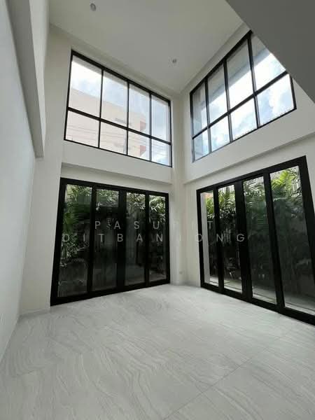 undefined, Bangkok, Chong Nonsi, Yan Nawa, Bangkok, 5 Bedrooms, 812 sqm, Townhouse For Sale, by Pasupit Ditbanjong, 500329795 - DDproperty.com