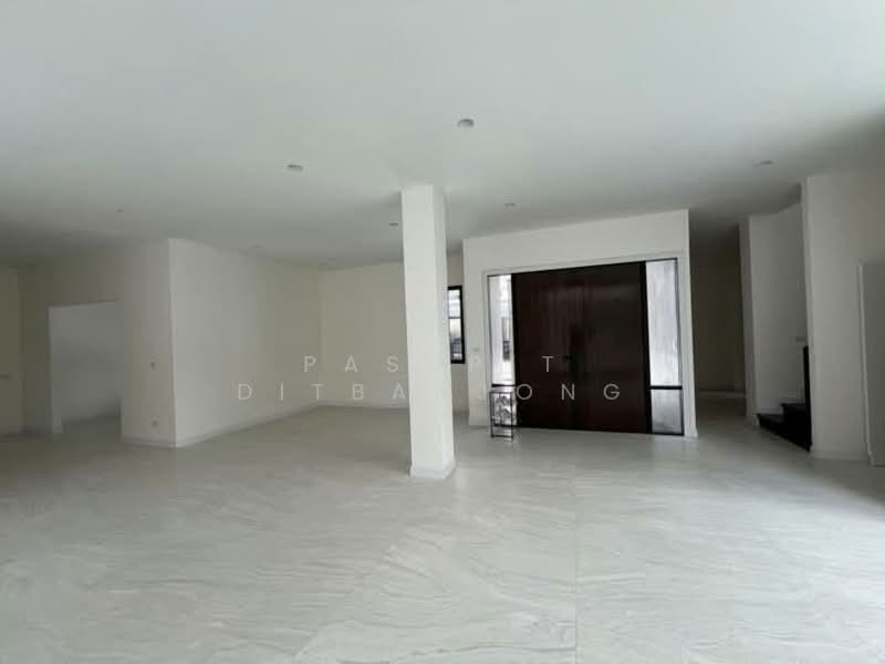 undefined, Bangkok, Chong Nonsi, Yan Nawa, Bangkok, 5 Bedrooms, 812 sqm, Townhouse For Sale, by Pasupit Ditbanjong, 500329795 - DDproperty.com