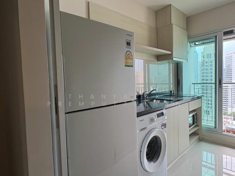 Rhythm Sathorn-Narathiwas : ริทึ่ม สาทร-นราธิวาส, กรุงเทพ, 651 ถนนนราธิวาสราชนครินทร์, ทุ่งมหาเมฆ, สาทร, กรุงเทพ, 38 ตร.ม., คอนโด ให้เช่า, โดย Thanyalak Premputtiphan, 500329802 - DDproperty.com