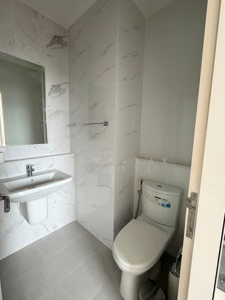 The Niche Pride Thonglor-Phetchaburi, Bangkok, New Petchaburi Road, Bang Kapi, Huai Khwang, Bangkok, 1 Bedroom, 30 sqm, Condo For Rent, by Thanyalak Premputtiphan, 500329810 - DDproperty.com