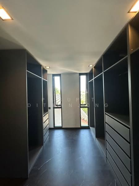 3-BR Townhouse, Bangkok, Samsen Nok, Huai Khwang, Bangkok, 3 Bedrooms, 228 sqm, Townhouse For Rent, by Pasupit Ditbanjong, 500329812 - DDproperty.com