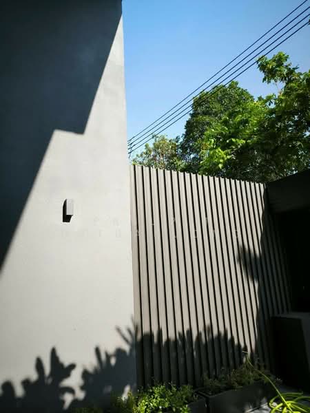 3-BR Townhouse, Bangkok, Samsen Nok, Huai Khwang, Bangkok, 3 Bedrooms, 228 sqm, Townhouse For Rent, by Pasupit Ditbanjong, 500329812 - DDproperty.com