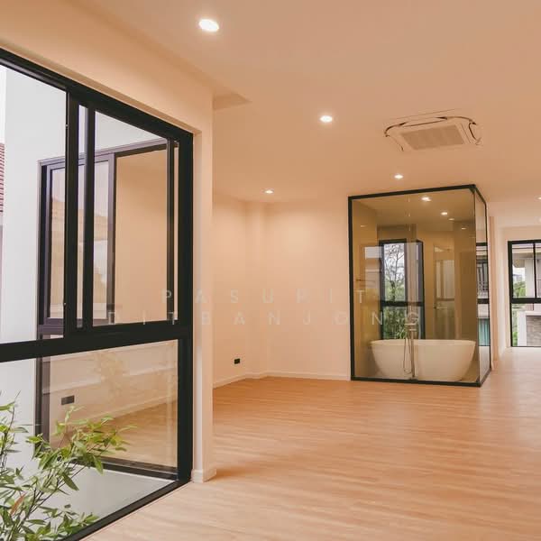 The Shade Sukhumvit 101, Bangkok, Bang Chak, Phra Khanong, Bangkok, 3 Bedrooms, 380 sqm, Townhouse For Sale, by Pasupit Ditbanjong, 500329821 - DDproperty.com