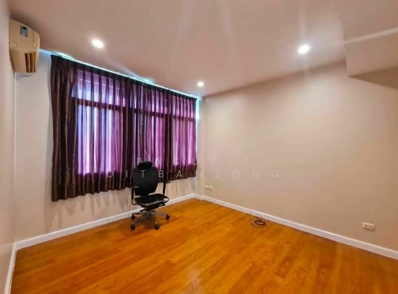 Baan Ravipa Sukhumvit 103, Bangkok, Soi Sukhumvit 103 (Udomsuk Road), Bang Chak, Phra Khanong, Bangkok, 5 Bedrooms, 260 sqm, Single Detached House For Rent, by Pasupit Ditbanjong, 500329829 - DDproperty.com