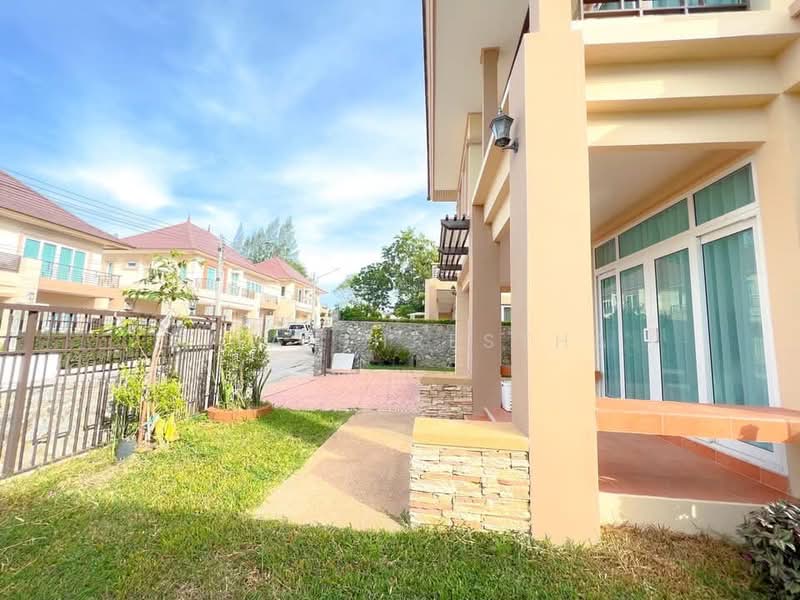 3-BR House, Chon Buri (Pattaya), Nong Pla Lai, Bang Lamung (Pattaya), Chon Buri (Pattaya), 3 Bedrooms, 272 sqm, Single Detached House For Rent, by Sita Shrestha, 500329830 - DDproperty.com